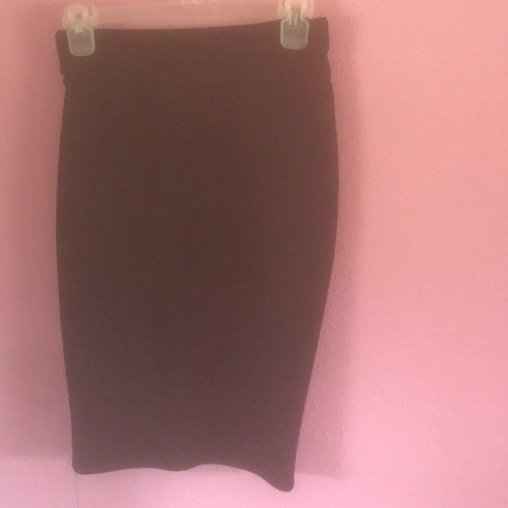 Black pencil skirt